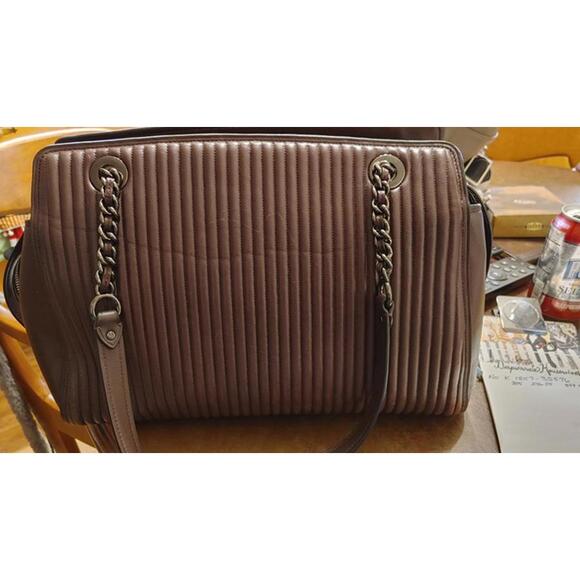 Coach - Picture 2 of 5